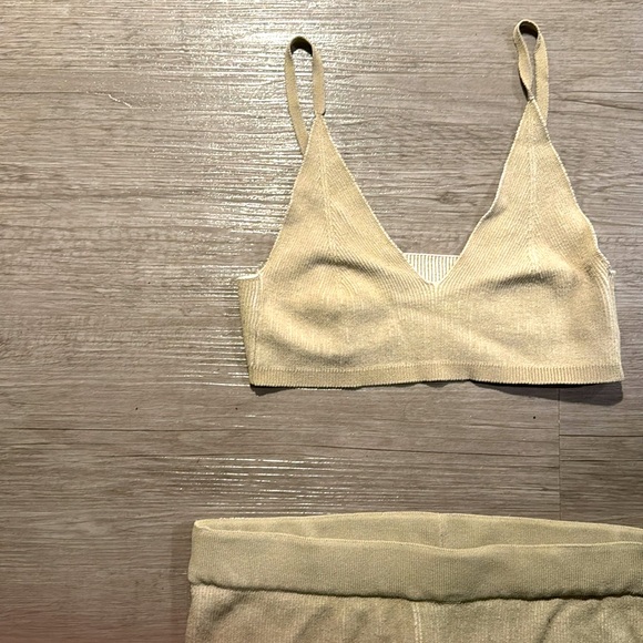 BEIGE JACQUEMUS BRA AND SHORTS SET AUTHENTIC SIZE SMALL FITS 2/4 - Picture 2 of 4